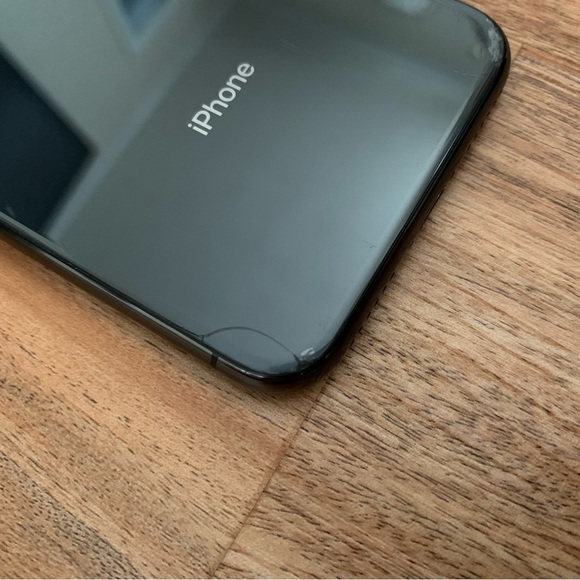 Apple iPhone X - 64GB - Space Gray (Unlocked) A1901 (GSM) (CA) - Picture 6 of 15